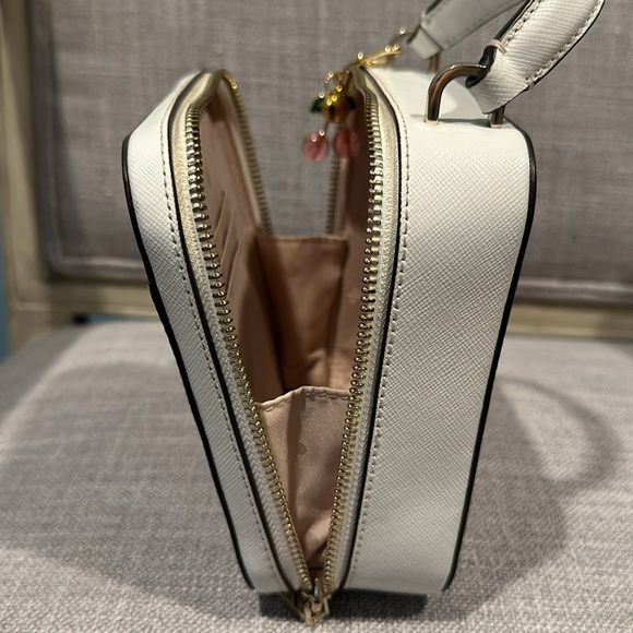 Kate Spade ♠️ Daisy and Laurel Way Crossbody - white - Picture 9 of 11